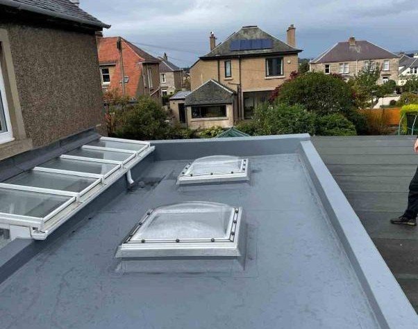 Single ply flat roof