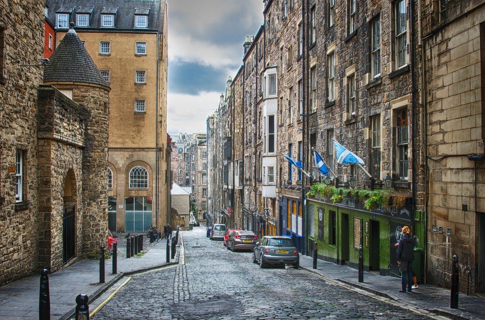 Roofers in Edinburgh